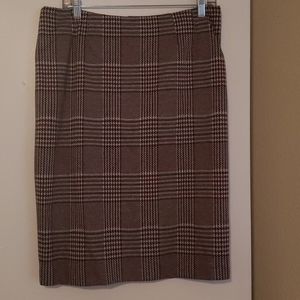 Red, brown, and black hounds tooth pencil skirt